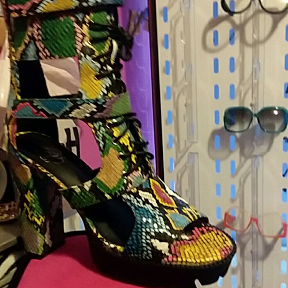 Snake cage bootie - Picture 2 of 4